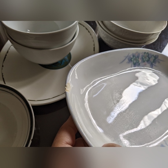 5/$35 Plates and bowls - Picture 5 of 6